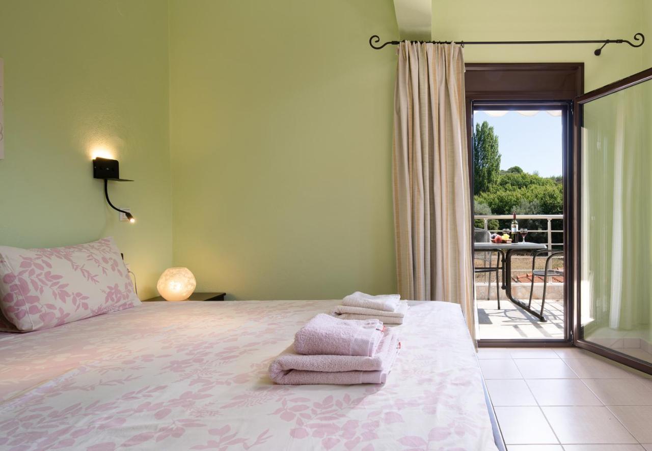 Niriides Hotel Porto Koufo Ngoại thất bức ảnh