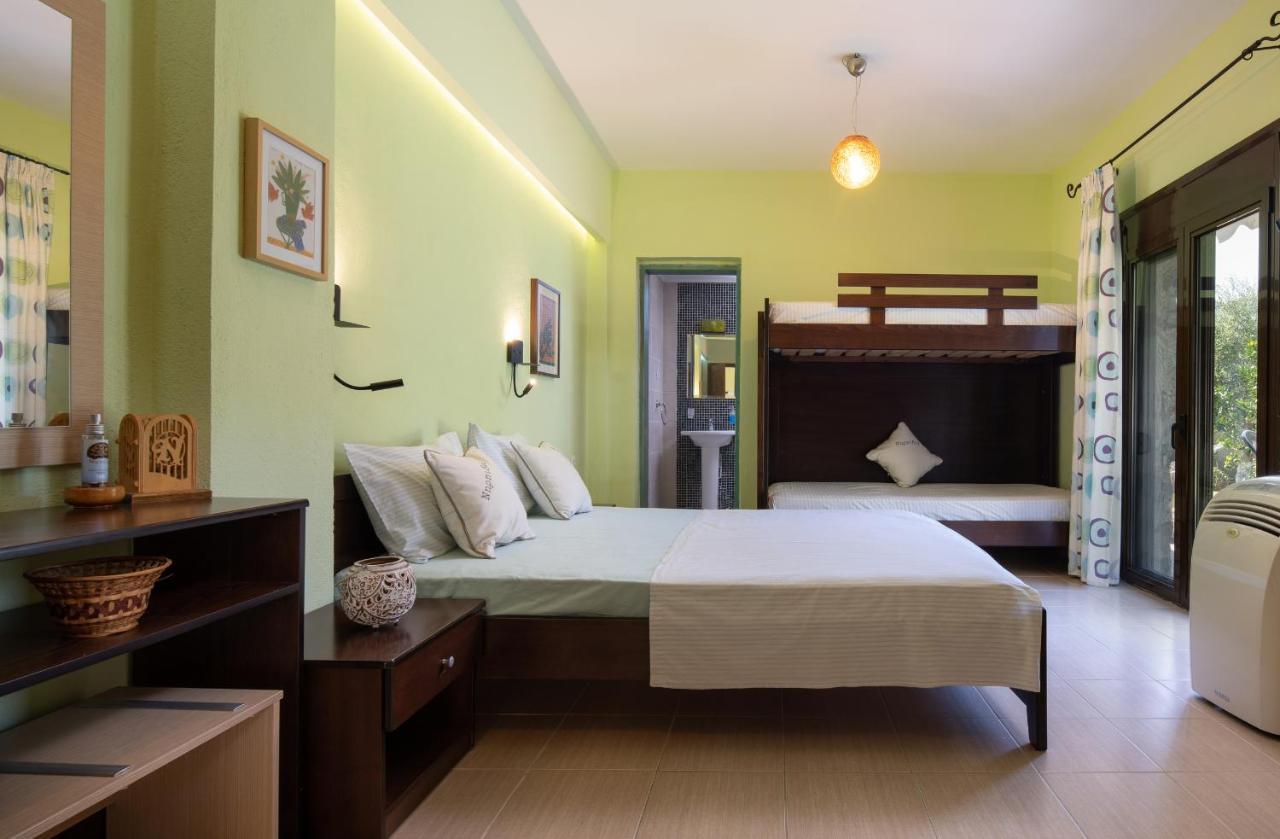 Niriides Hotel Porto Koufo Ngoại thất bức ảnh
