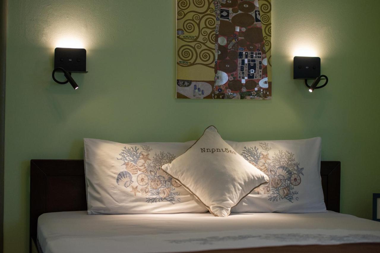 Niriides Hotel Porto Koufo Ngoại thất bức ảnh